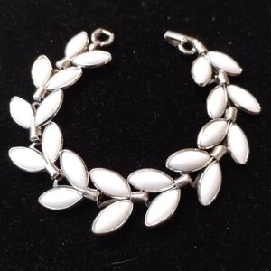 Vintage Crown Trifari White Milk Glass Leaf Bracelet